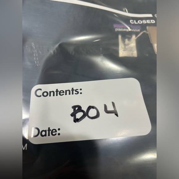 Patagonia Men's XL Insulated Powder Town Snow Ski Snowboard Pants Black NWT - Picture 8 of 8